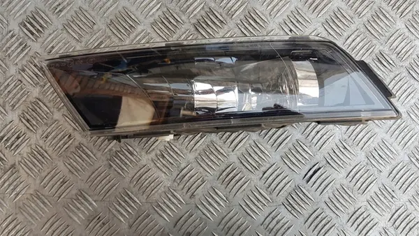 Farol Direito SKODA OCTAVIA III 5E0941700E image 2