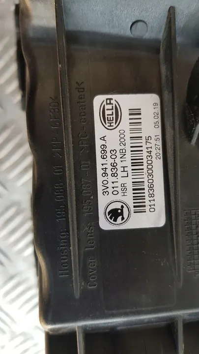 Farol Direito SKODA OCTAVIA III 5E0941700E image 8