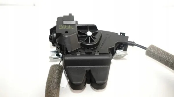Kofferbakslot OEM 360180122 voor Mercedes W207 Coupé image 6