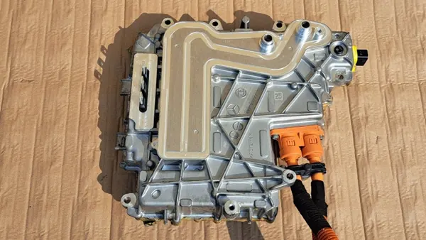 Mercedes EQA H243 Moottorimoduuli OEM A2433406402 image 4