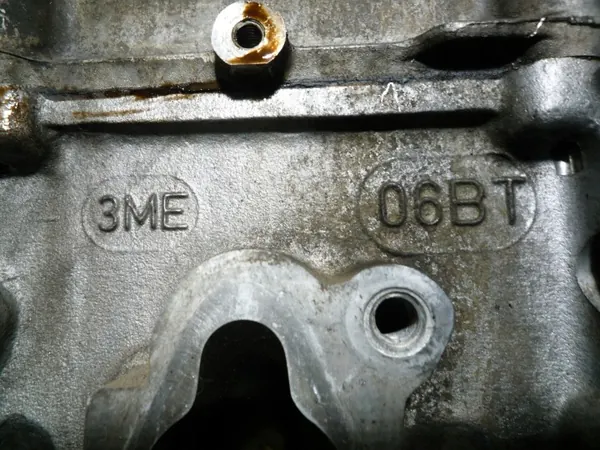 Audi A3 1.6 Cylinderhuvud OEM 06B103373T image 6