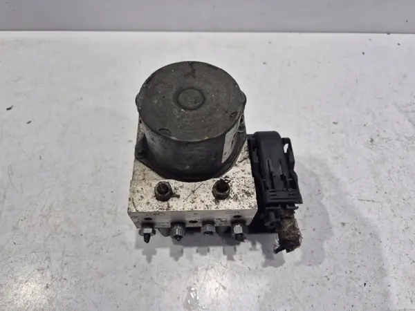 Bomba ABS OEM 51801320 para Fiat 500 - Usada image 8