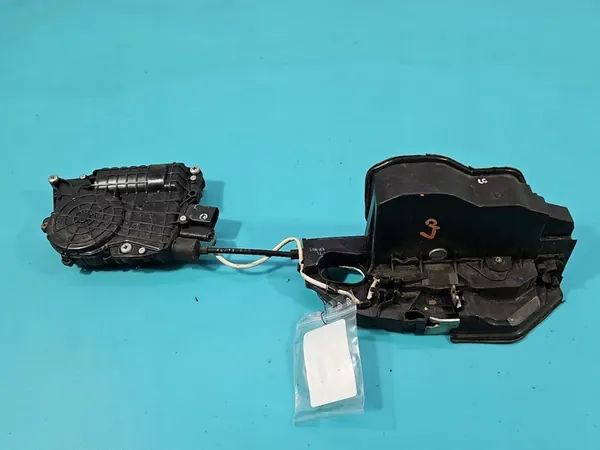 Fram vänster lås 7185689 BMW F01 Europa 7Pin image 8