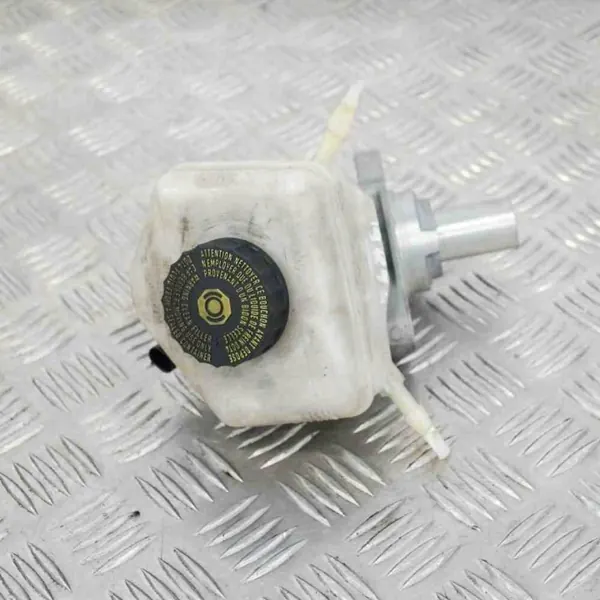 BMW Bremszylinder OEM 6796531 für 1er F21 image 2