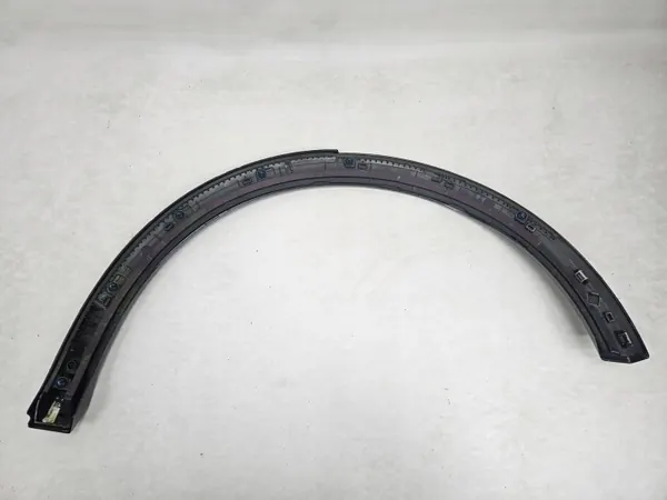 Audi Q2 2016 Para-lama traseiro direito OEM 81A853818A image 9