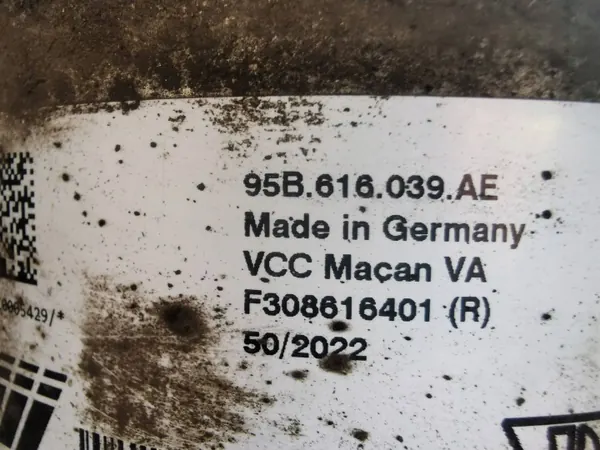 Porsche Macan oikea iskunvaimennin OEM 95B616039AE image 4