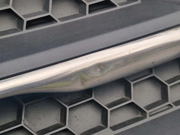 SANDERO II LOGAN II Front Bumper Chrome 623103971R image 4