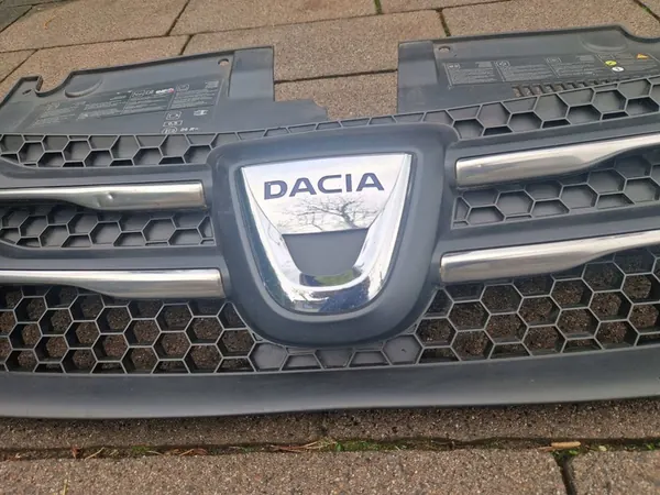 SANDERO II LOGAN II Front Bumper Chrome 623103971R image 5