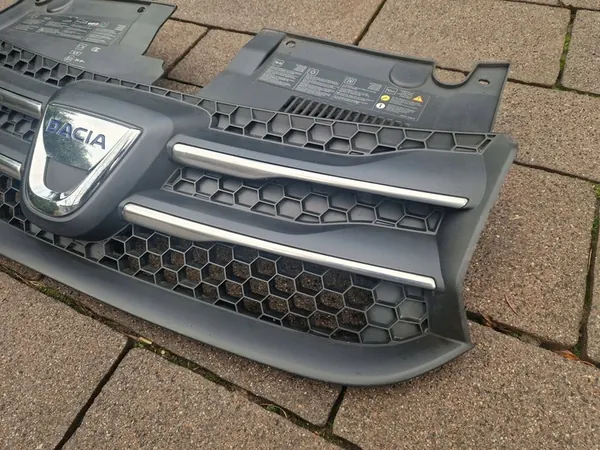 SANDERO II LOGAN II Front Bumper Chrome 623103971R image 6