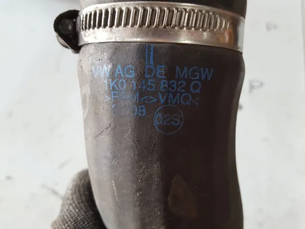 AUDI TT 8J 06-14 2.0 TDI Intercooler Rohr image 4