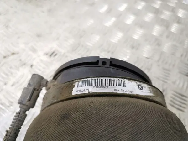 Coussin d'air suspension arrière OEM 68029912AE image 3