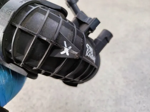 Intercooler Rohr 04E145641A Skoda Karoq 1.5 image 6