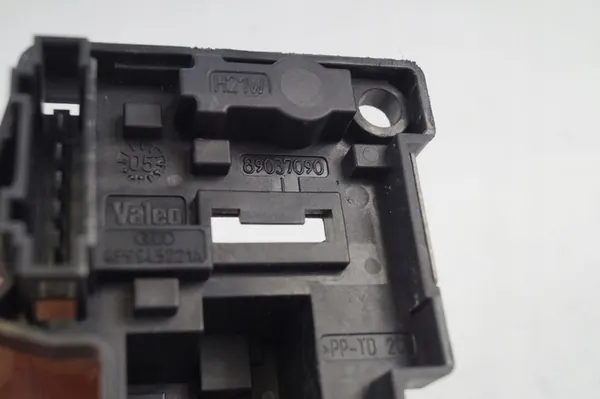 AUDI A6 C6 Inserto de Luz Trasera Izquierda para Maletero 89037090 image 6