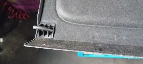 VW Tiguan I 5N0 07-16 Prateleira traseira 5N0867769 image 5