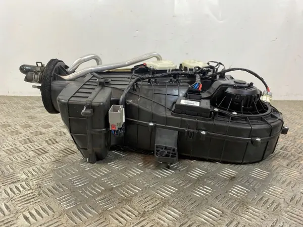 Heizungskern Dodge Durango OEM FOB34213 - Gebraucht image 8