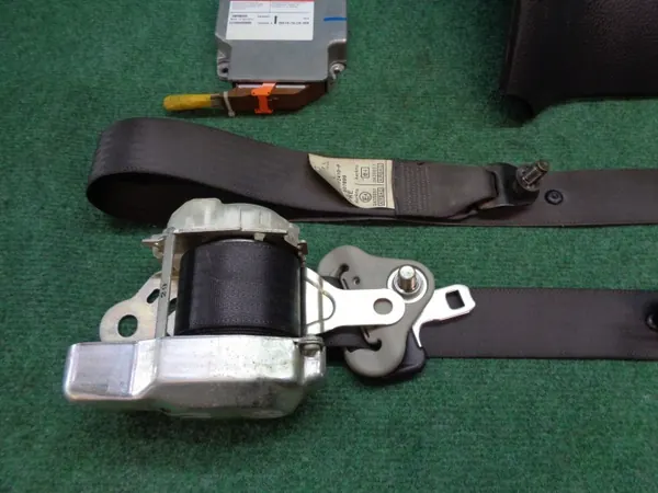 OEM 84940-79J2 Airbag Cinturones Tapa Consola Suzuki SX4 image 3