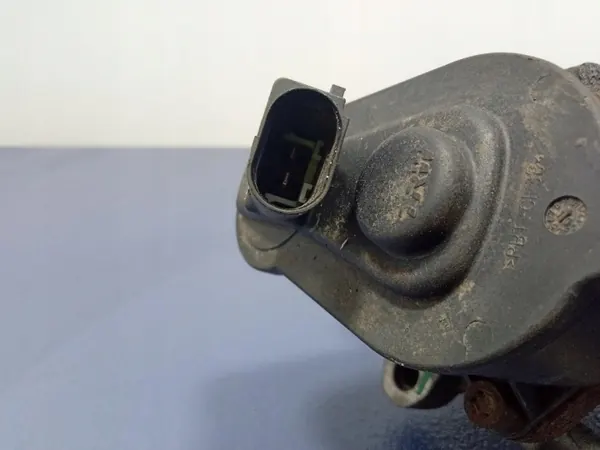 OEM 32332267D Vasen taka jarrupuristin VW Passat B7 image 8