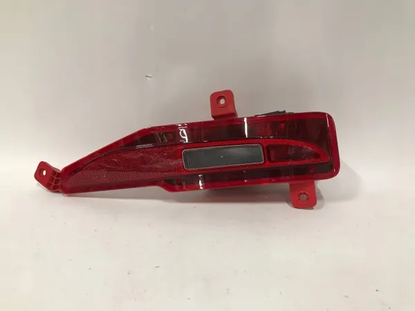 Luz trasera antiniebla derecha MG HS Lift 21-24 OEM 10420742 image 2