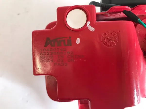 Luz trasera antiniebla derecha MG HS Lift 21-24 OEM 10420742 image 5