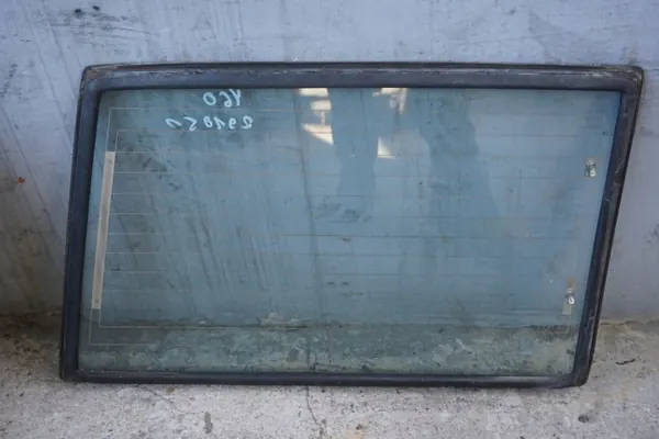 Vitre de hayon droit Nissan Patrol Y60 OEM 291051 image 3
