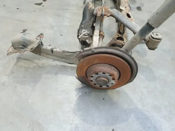 OEM AUST131086 Hinterachsschwinge Kit Gebraucht image 5