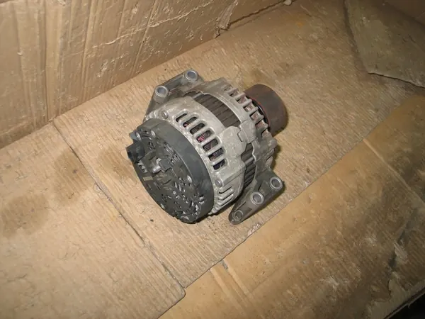 VOLVO V70 S80 XC70 V60 S60 XC60 3.0 T6 Vaihtovirtageneraattori image 2