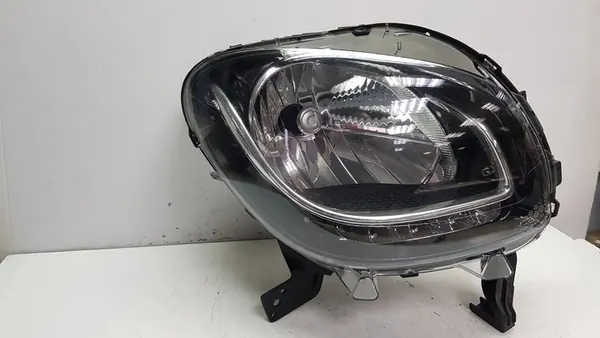 Rechter voorlamp Smart ForFour W453 A4539061301 image 2