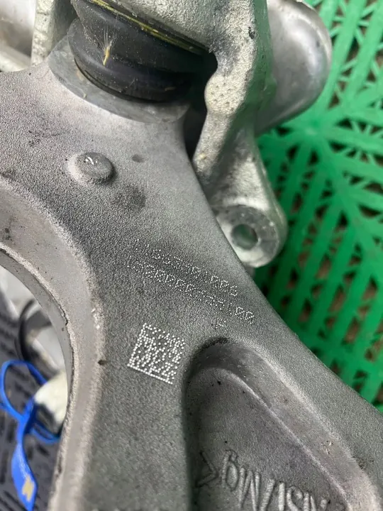 Mercedes-Benz ML W166 Hinterachsschwinge OEM BKY3705 image 8