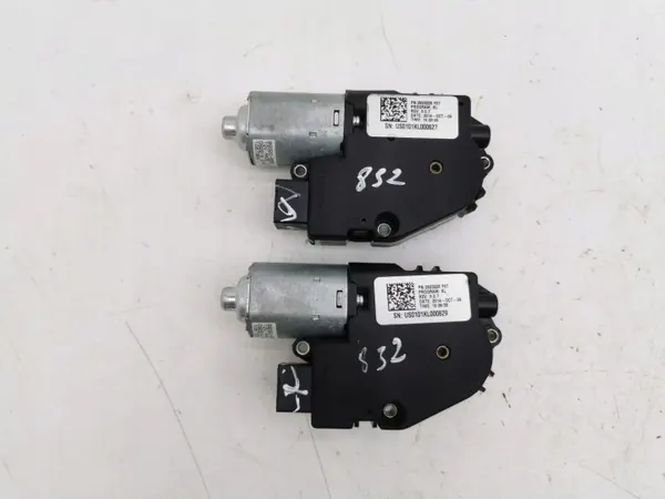 Jeep Cherokee 2015 schuifdakmotor OEM 2923226F07 image 2