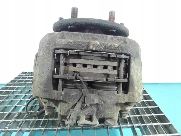 Bremssattel vorne links Iveco Daily IV 06-11 image 2