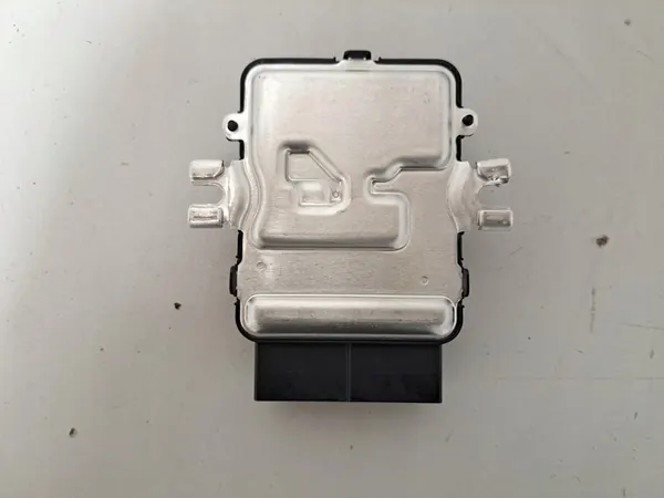 Contrôleur de pompe à essence BMW X5 G05 5A89090 image 2