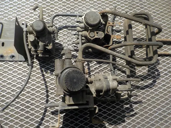 Soupape de sécheur d'air DAF XF 105 OEM EURO 5 image 2