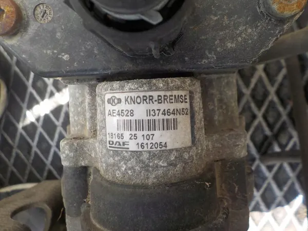 Soupape de sécheur d'air DAF XF 105 OEM EURO 5 image 5