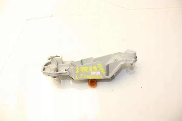 OEM takavalon lamppunauha vasen Toyota Corolla Verso II image 4