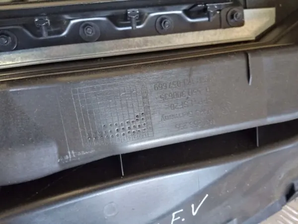Kojelauta VW Golf V OEM BŁOTNIK LEWY FIAT DOBLO 284 image 3