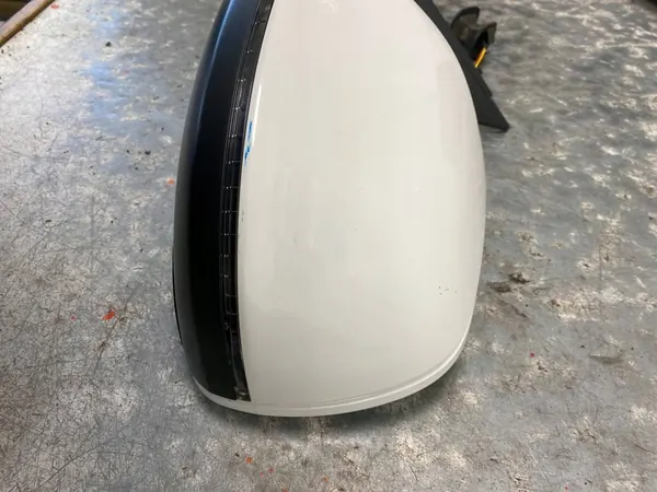 AUDI Q5 8R Vasemmanpuoleinen Peili 6 Pin LY9C Valkoinen 8R1857409 image 2