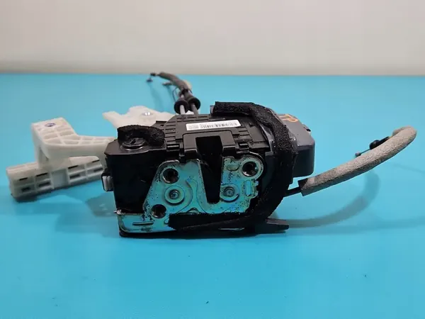 Höger Baklås 81420-F2000 Hyundai Elantra VI 15-20 image 2