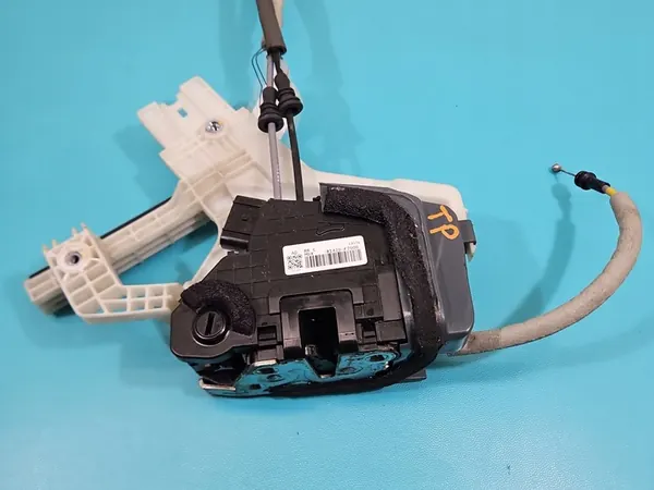 Höger Baklås 81420-F2000 Hyundai Elantra VI 15-20 image 3