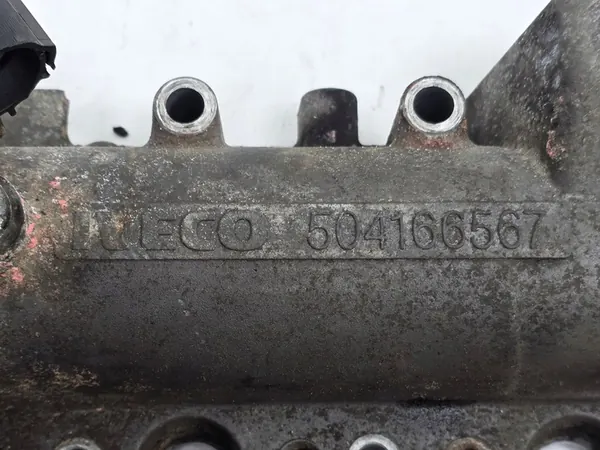Tampa de Válvula IVECO DAILY 3.0 06-14 504166567 image 6