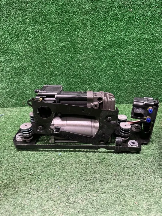 Compresseur de suspension BMW 6875176 pour F01/F04/F07/F11 image 4