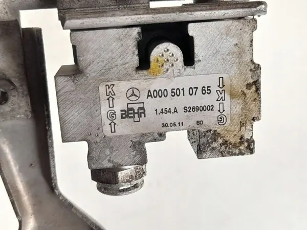 Refroidisseur huile boîte OEM A2045001001 Mercedes image 7