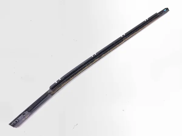 Moldagem vidro traseiro Hyundai Kona OEM AMD224353 image 3
