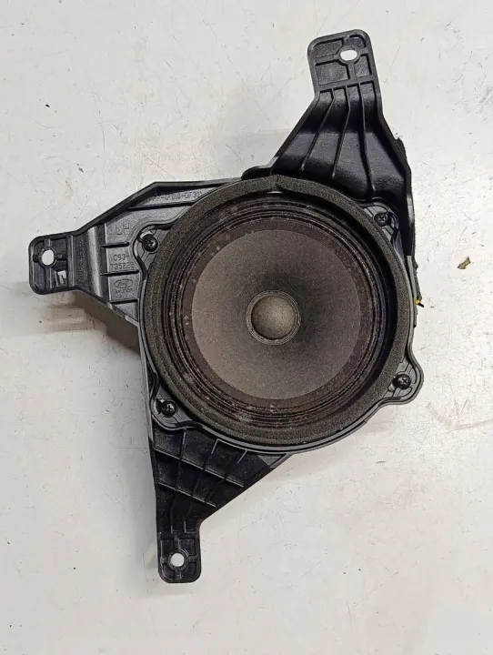 Altavoz Hyundai i30 II OEM 96360A6700 - Usado image 2