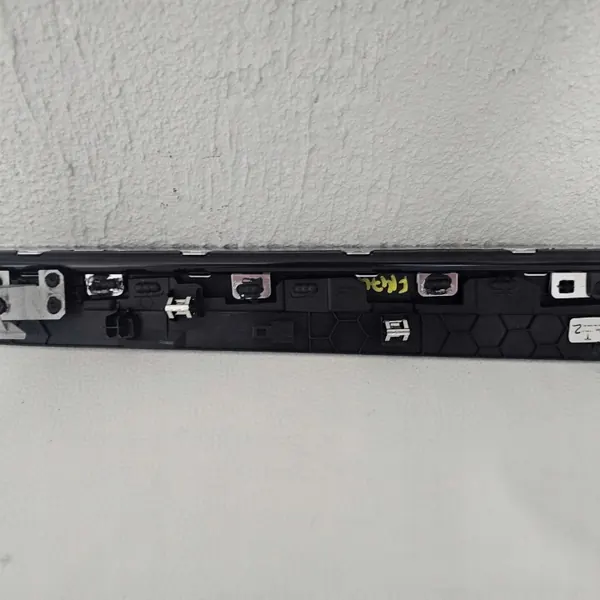 Tesla X Plaid 2022 Oikea Ovenlista OEM 166156400C image 9