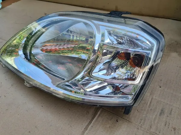 Faros delanteros izquierdo Dacia Logan Sandero 8200744753 image 9