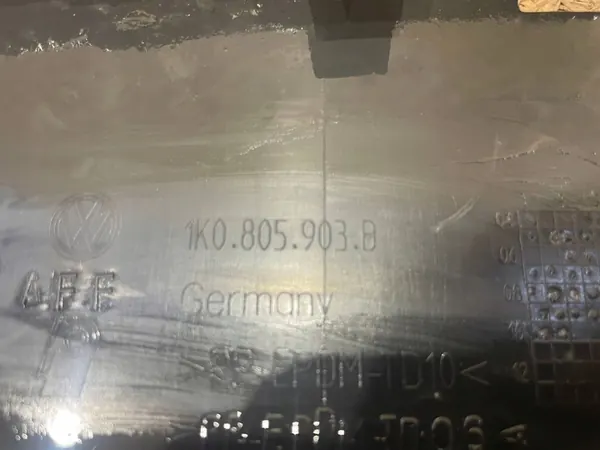 VW Golf V 5 GTI 04-09 Framspoiler image 10