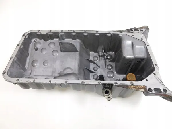 Oljepanna Mercedes 2.2 CDI W203 W204 W211 C E Klass image 2