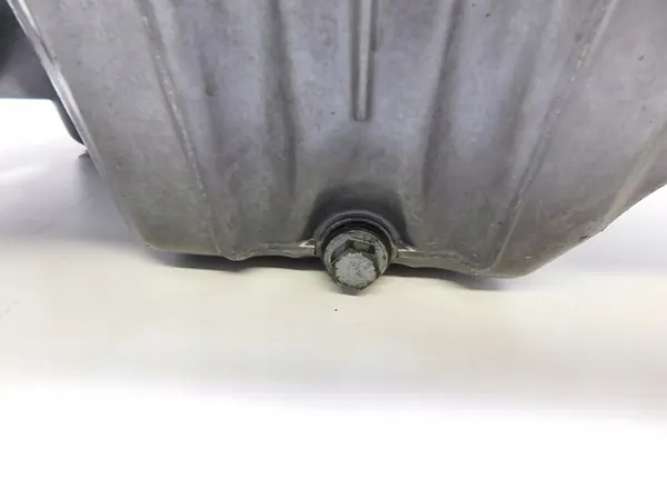 Oljepanna Mercedes 2.2 CDI W203 W204 W211 C E Klass image 9