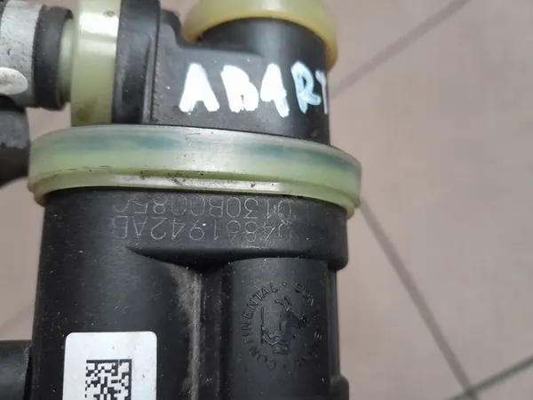 FIAT 500 595 ABARTH 2015 1.4T Capteur Valve OEM image 2