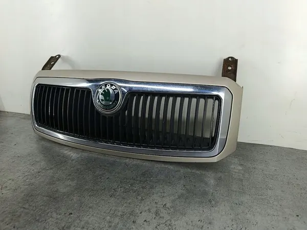 Griglia anteriore Skoda Fabia I 2003-2004 OEM 00201117013 6Y0853668 image 3